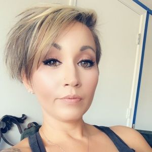 Meet your Posher, Lacey